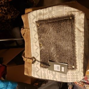 Myra Bag - S1208 Sequential Pocket Tote